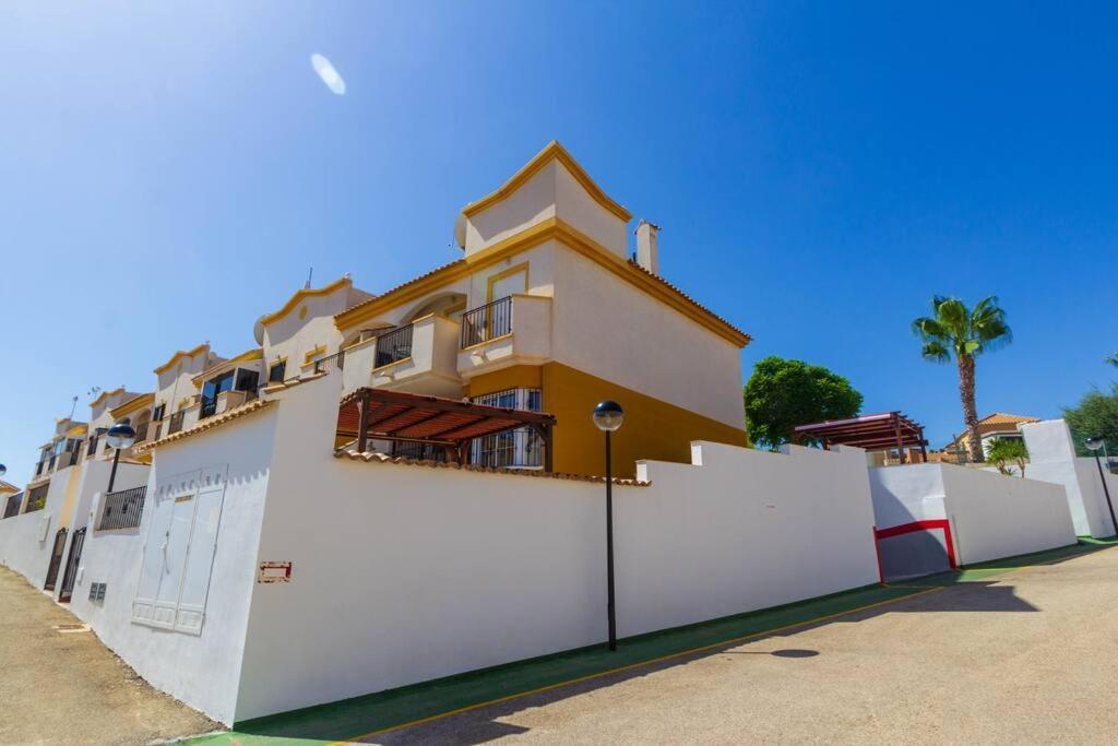 فيلا La Casa De Mi Suenos تورّيفيِخا المظهر الخارجي الصورة